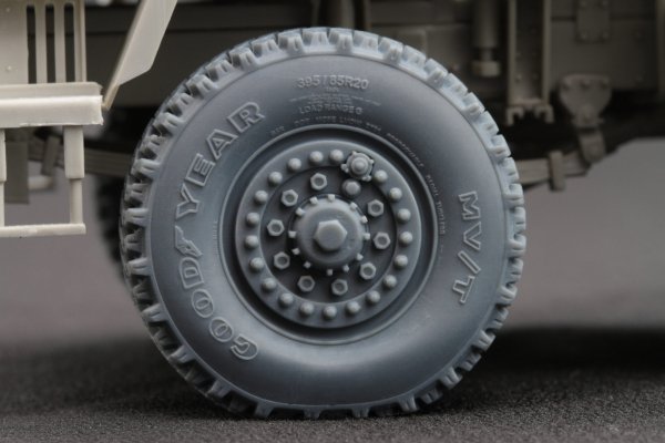 ScaleX WM 35011S HIMARS V1 Sagged wheel set (for Trumpeter) 1/35