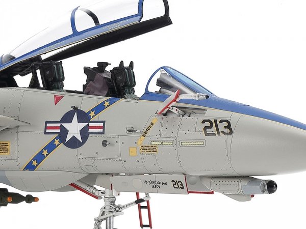 Tamiya 60795 Grumman F-14D Tomcat 1/72