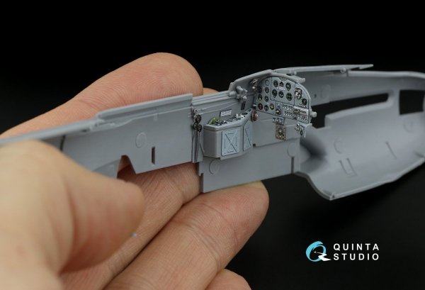 Quinta Studio QD48236 IL-2 1943 (two-seat) 3D-Printed &amp; coloured Interior on decal paper (for Zvezda kit) 1/48
