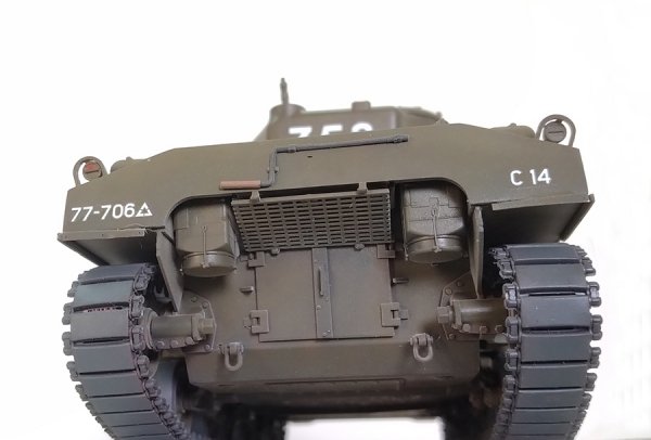 Asuka 35-052 U.S. Medium Tank M4 Composite Sherman Late "Cognac" 1/35