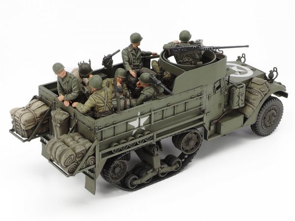 Tamiya 35070 U.S. Armoured Personnel Carrier M3A2 Half Track 1/35