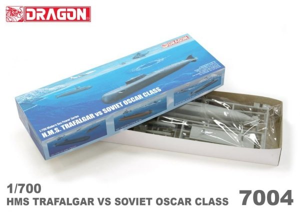 Dragon 7004 H.M.S. Trafalgar vs Soviet Oscar 1/700