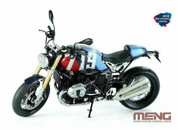 Meng Model MT-003t BMW R nineT Option 719 Mars Red/ Cosmic Blue (pre-coloured) 1/9