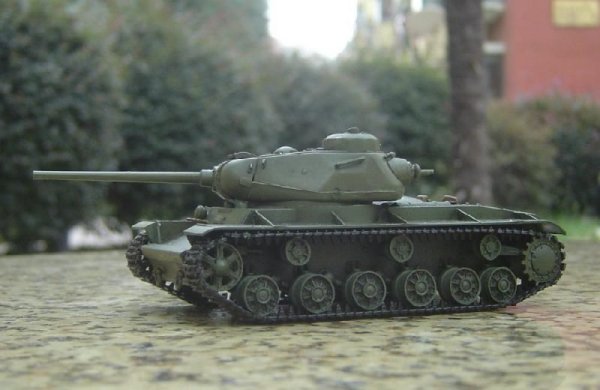 PST 72008 KV-85 Heavy Tank 1/72