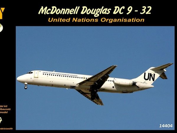 Fly 14404 DC 9-32 UN (1:144)