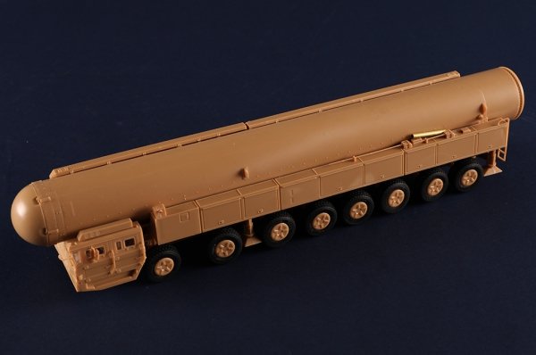 Hobby Boss 82963 DF-41 ICBM 1/72
