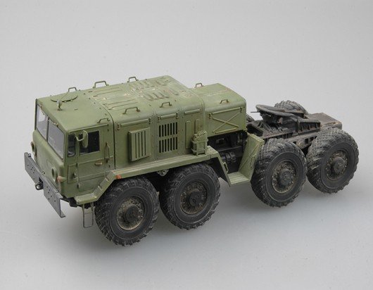Trumpeter 00212 MAZ-537G Late Production type with MAZ/ChMZAP-5247G semitraii (1:35)