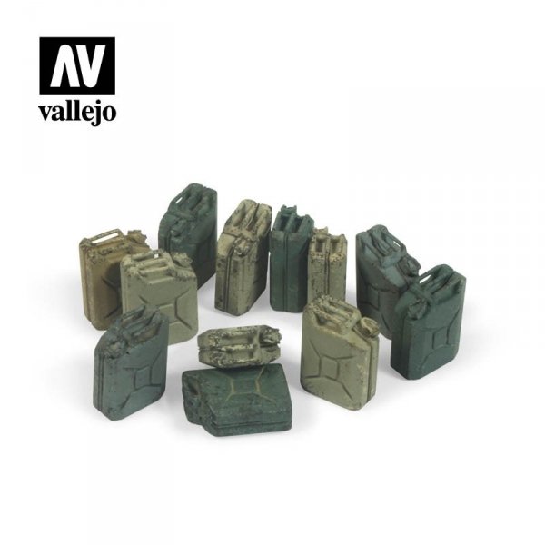 Vallejo SC207 Diorama Accessories German Jerrycan set (Kanistry niemieckie) 1/35