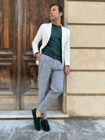 Spodnie męskie, lniane - Cropped - Kolor szary - Białe paski