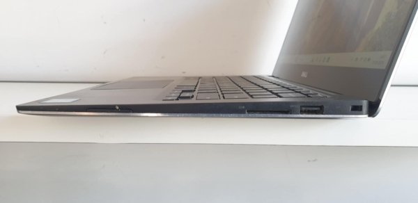 DELL Notebook XPS 13 9350 i7-6560U SSD256GB 8GB WIN11 FHD BT poleasingowy