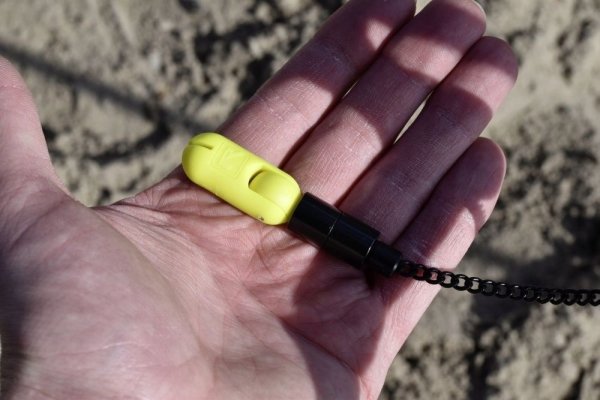 ZEBCO Hanger na łańcuszku Free Climber ZIELONY  15cm 