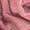 Koc z efektem 3D z wytłaczanym wzorem jodełki D91 Cindy3 200x220 cm Różowy