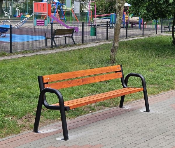 Ławka parkowa Alicja ZO 5 desek czarne nogi 200 cm