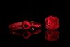 Silikonowy knebel w kształcie róży z czerwonymi paskami Zalo & Upko Rose Ball Gag Red Straps