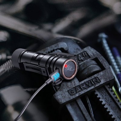 Latarka czołowa Fenix HM71R