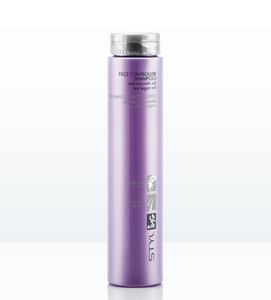 ANTI FRIZZ SZAMPON ZAPOBIEGAJĄCY PUSZENIU SIĘ WŁOSÓW. UJARZMIAJĄCY.