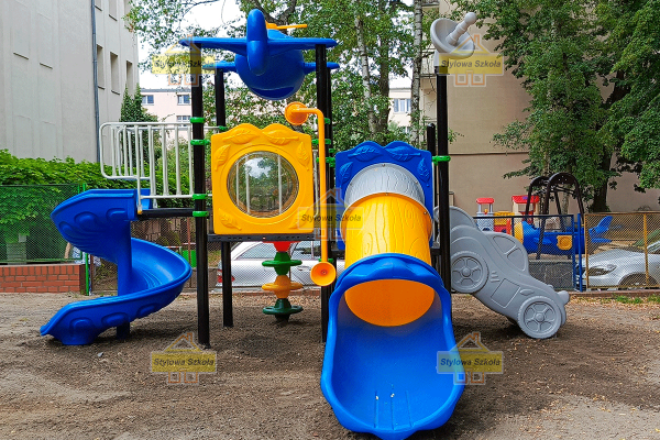 plac zabaw, plac zabaw przedszkolny, place zabaw do przedszkoli, place zabaw z certyfikatem, plac zabaw metalowy, place zabaw producent, plac zabaw z certyfikatem, plac zabaw samolot 02
