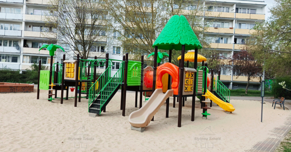 plac zabaw, plac zabaw przedszkolny, place zabaw do przedszkoli, place zabaw z certyfikatem, plac zabaw metalowy, place zabaw producent, plac zabaw z certyfikatem, plac zabaw safari 03