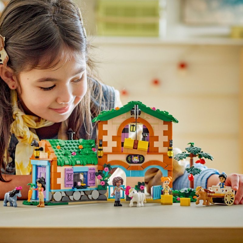 LEGO Klocki Friends 42654 Ranczo kucyków i stajnia