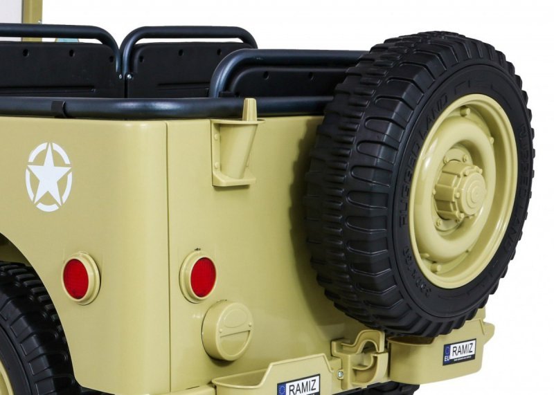 Autko Wojskowe Retro dla 3 dzieci Matcha 4x4