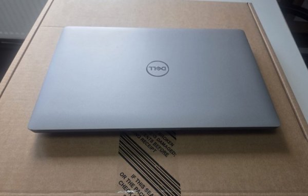 Dell Notebook poleasingowy DELL Latitude 5430 Intel Core i5-1235U 12-Gen.)/ 16GB / 256GB SSD / 14 cali FHD dotykowy / LTE / BOX
