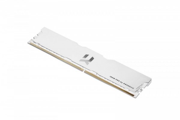 GOODRAM Pamięć DDR4 IRDM PRO 32/4000 (2*16GB) 18-22-22 biała