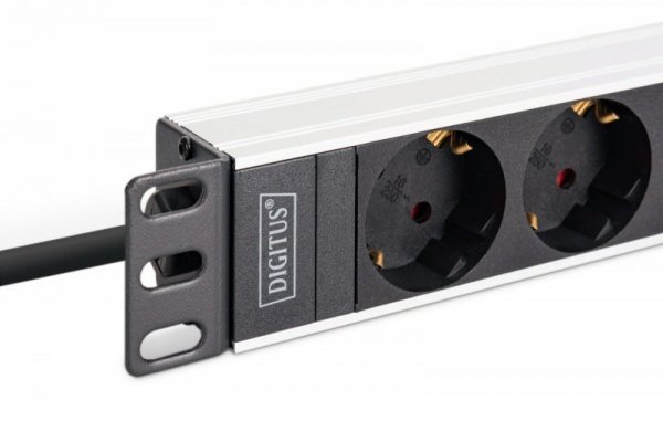 Digitus Listwa zasilająca PDU Rack 19", 9 gniazd Schuko CEE 7/3 (45°), kabel 2m wtyk IEC C20, 16A, aluminiowa