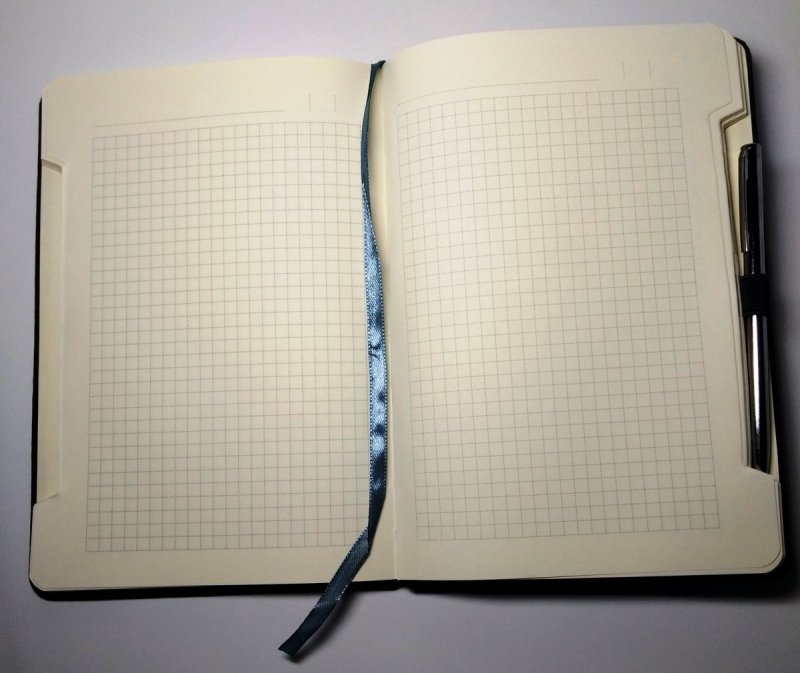Notes A5 papier chamois w kratkę 