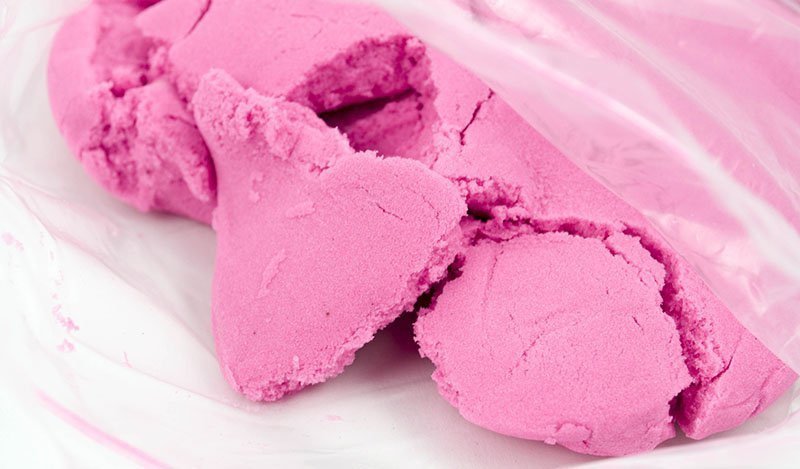 Piasek-kinetyczny-1-kg-w-woreczku-niebieski-7