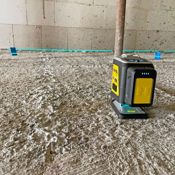 Nivel System CL3B Niebieski multi-laser krzyżowy (3 x 360°), Bluetooth + Statyw SJJM1EX + czujnik CLS4