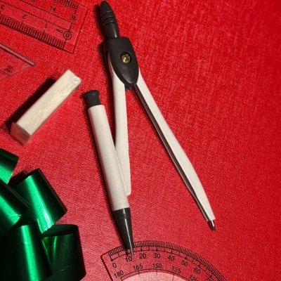 Zestaw geometryczny 8w1 z cyrklem linijką i kątomierzem