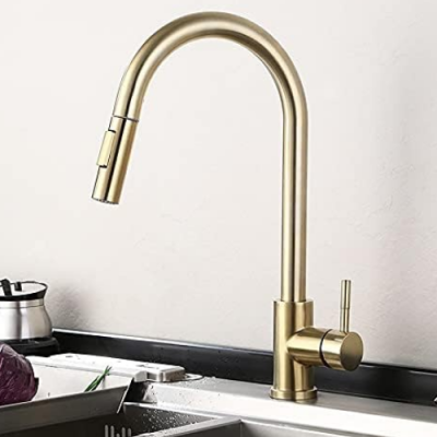 Bateria kuchenna szczotkowane złoto z wyciąganą wylewką – elegancka, obrotowa