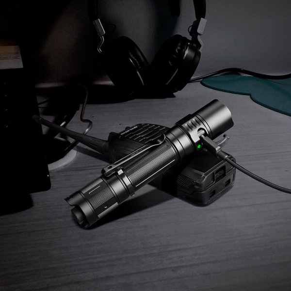 Latarka diodowa Fenix PD35R