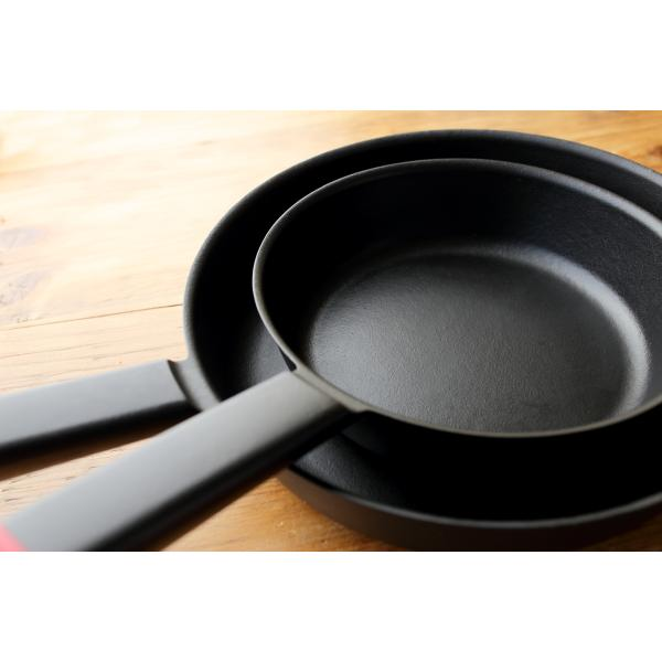 Patelnia żeliwna SSC 20 cm [SF201BK]