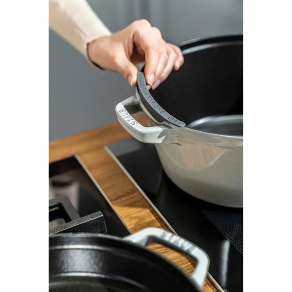 Zestaw 2 Naczyń + Pokrywka 24 Cm Truflowy Staub