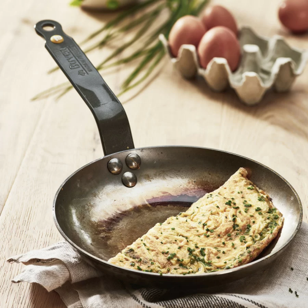 DE BUYER Patelnia do omletów MINERAL B 24 cm