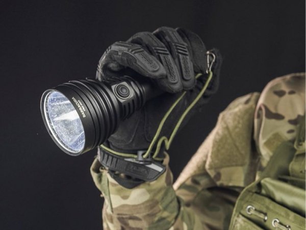 Latarka Armytek Barracuda Pro Max White 2800 lm