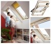 Okno Dachowe Velux GZL 1051B Uw=1,3 Drewniane Okno obrotowe z dolnym otwieraniem i energooszczędnym, hartowanym pakietem szybowym