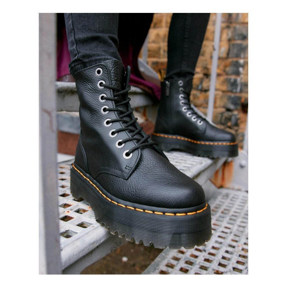 Dm jadon deals boot