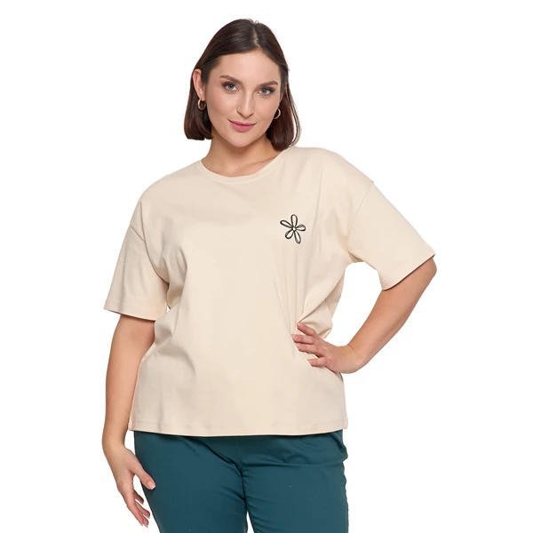 T-SHIRT DAMSKI LUŹNY Z HAFTOWANYM KWIATKIEM BD1800-007