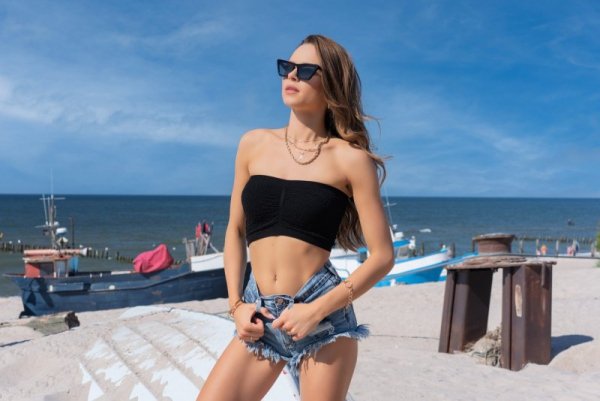 Merribel Sommertop Black