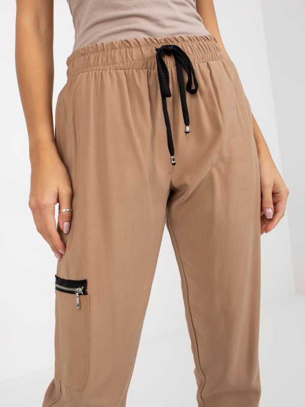 Spodnie-CHA-SP-2022.18-camelowy rozmiar - L/XL