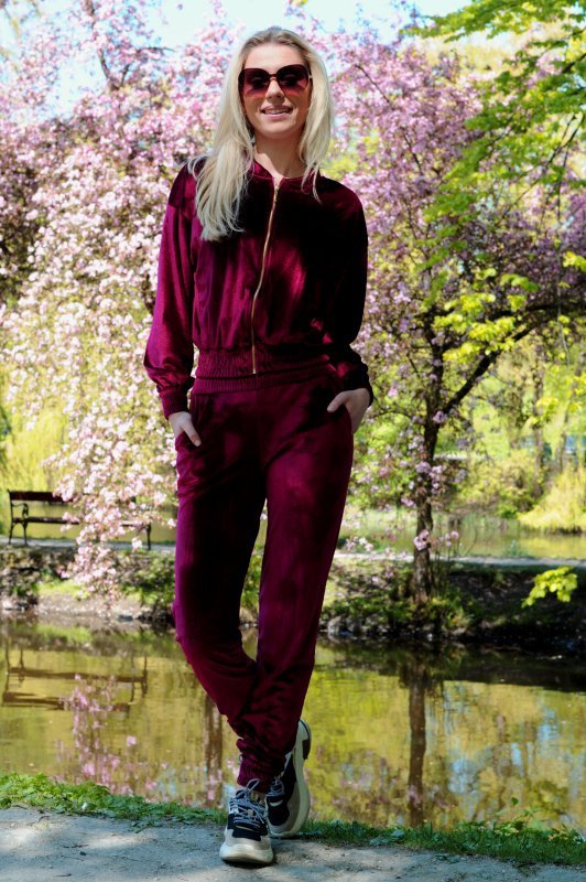 Goldenia Wine Red/Bordowy welurowy komple dresowy zapinany na zamek Merribel rozmiar - L