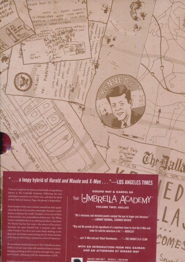 UMBRELLA ACADEMY DELUXE EDITION VOL 02 DALLAS HC [9781506718057]