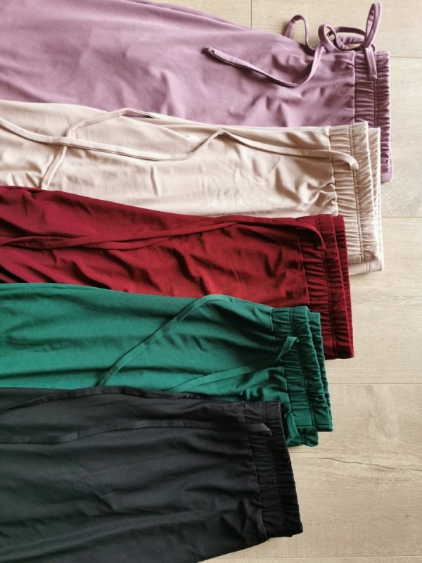 Spodnie Exo. Flowy Pants Open - różne kolory