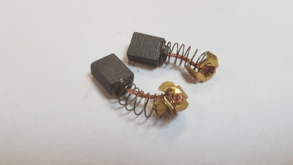 Szczotki węglowe B1-0957/01 wym.6x10x13