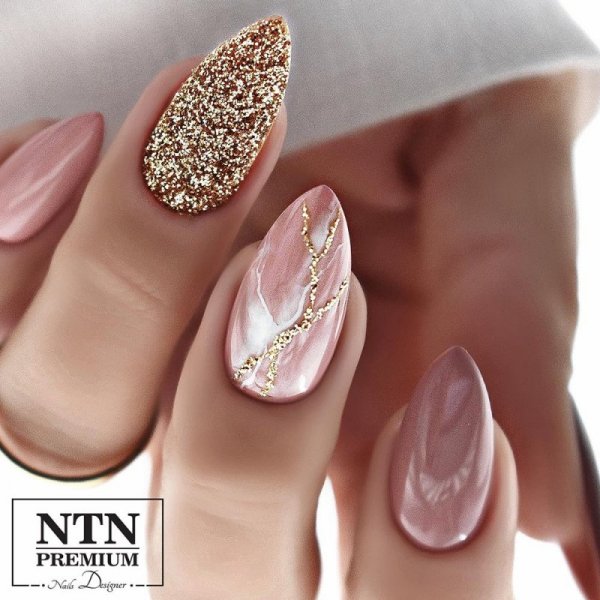 Lakier hybrydowy Ntn Premium Romantica Collection 5g Nr 106