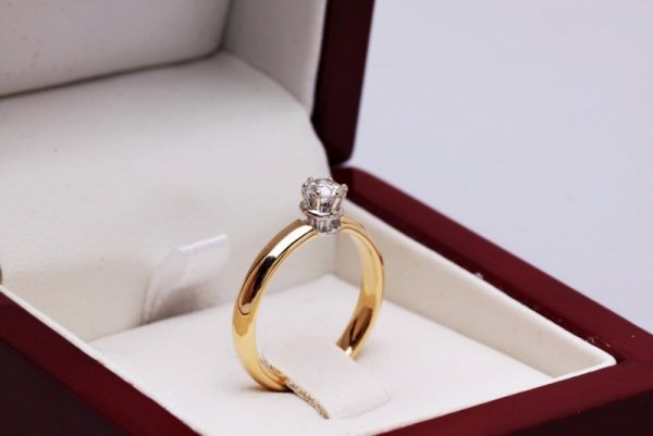 Pierścionek Złoto Diament PBD1595V