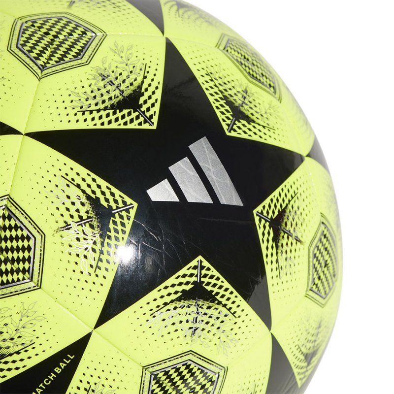 Piłka adidas UCL Club JH1282 zielony 4