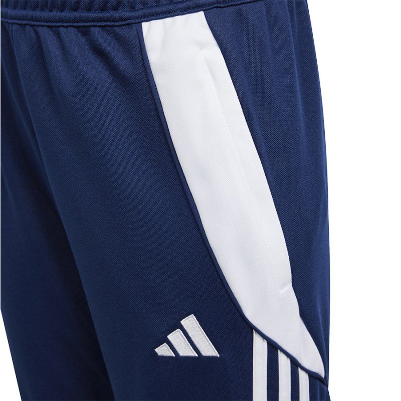 Spodnie adidas TIRO 24 Training Pants Jr IS1001 granatowy 164 cm